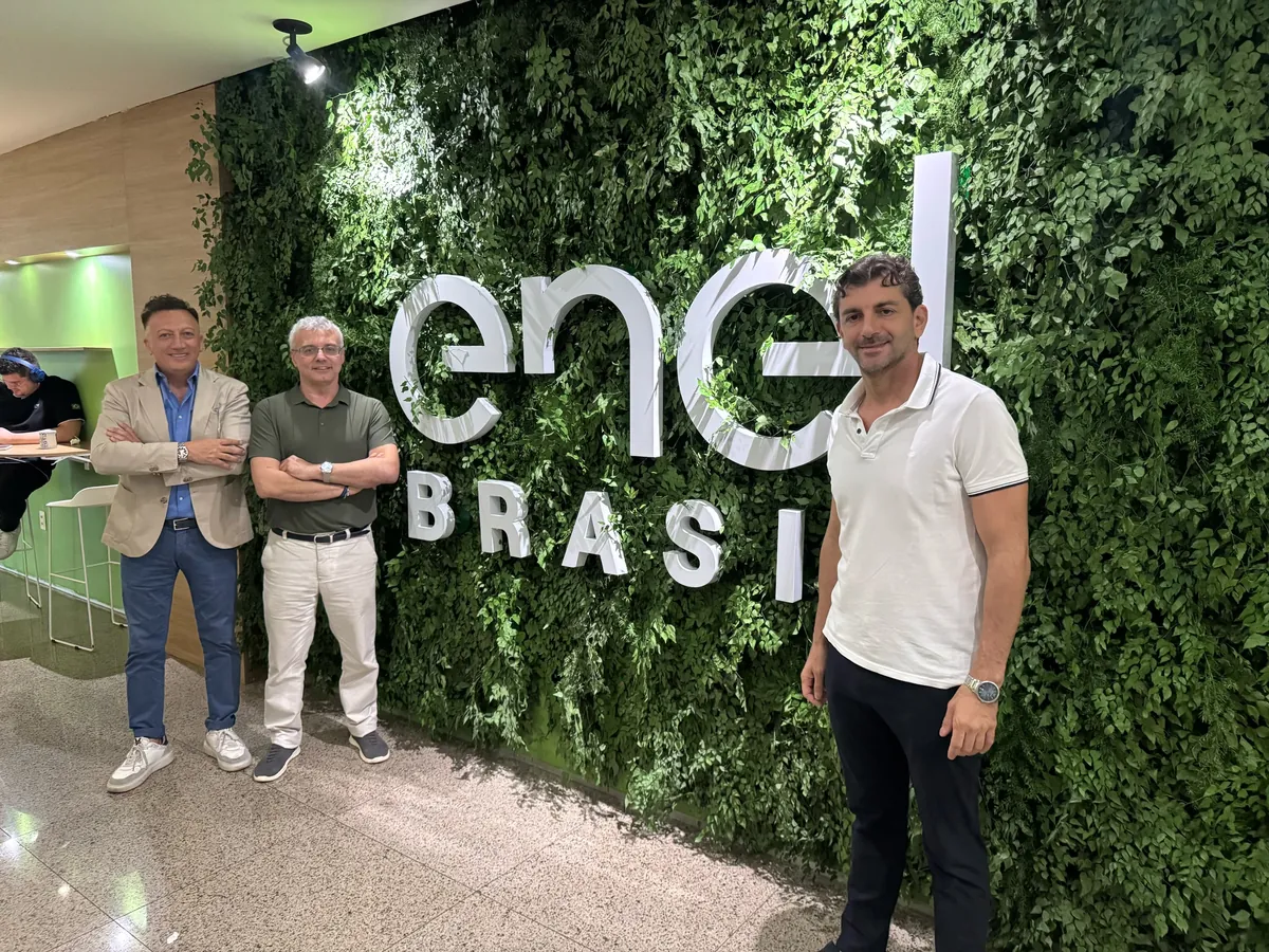 Delegazione della missione in visita alla sede di Enel Brasil